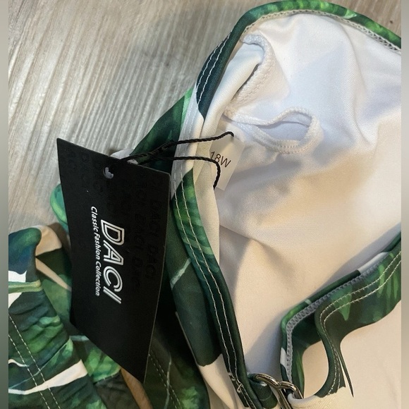 2 Piece Bikini Bathing Suit Green Leaf Print High-Waisted Ruched Woman's 18W - Picture 9 of 10